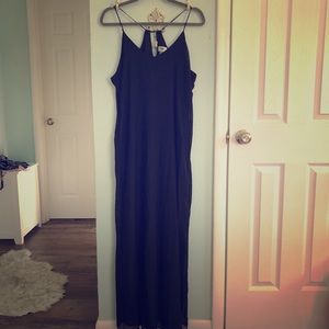 NWOT Old Navy Key hole back maxi dress